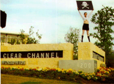 click to display larger image